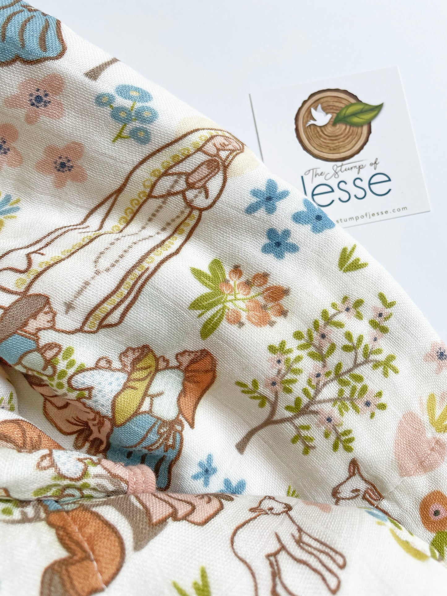 Our Lady of Fatima Muslin Deluxe Quilt