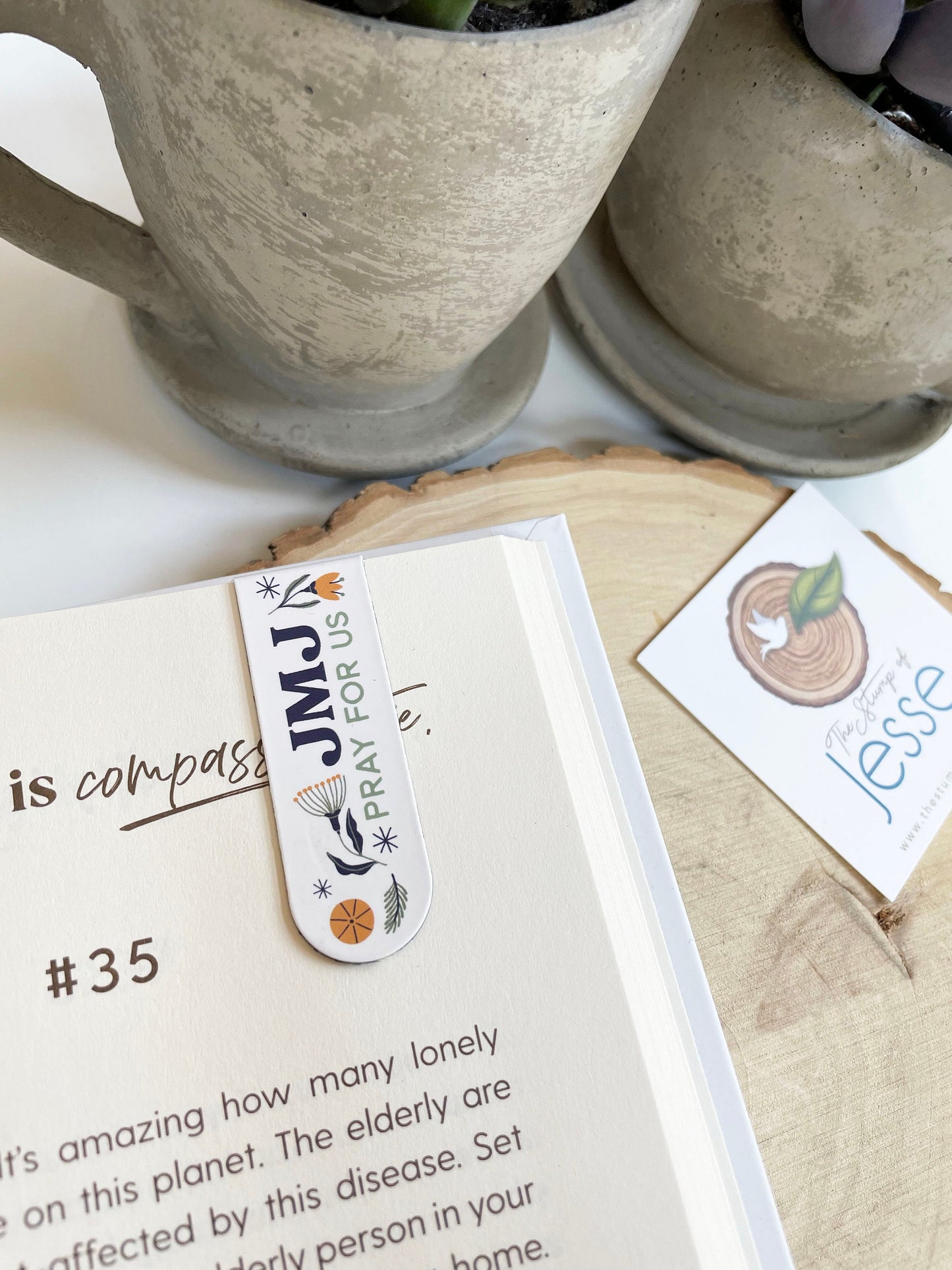 The Holy Family Magnetic Bookmarks | Set of 2 | Jesus, Mary and Joseph Pray for us | Catholic bookmarks | Catholic gift