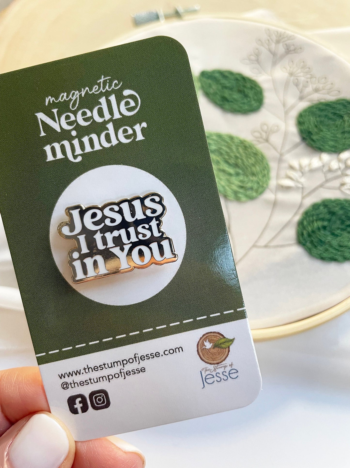 Jesus I trust in You Magnetic Needle Minder | Catholic gift | Mother's gift | Metallic magnetic pin