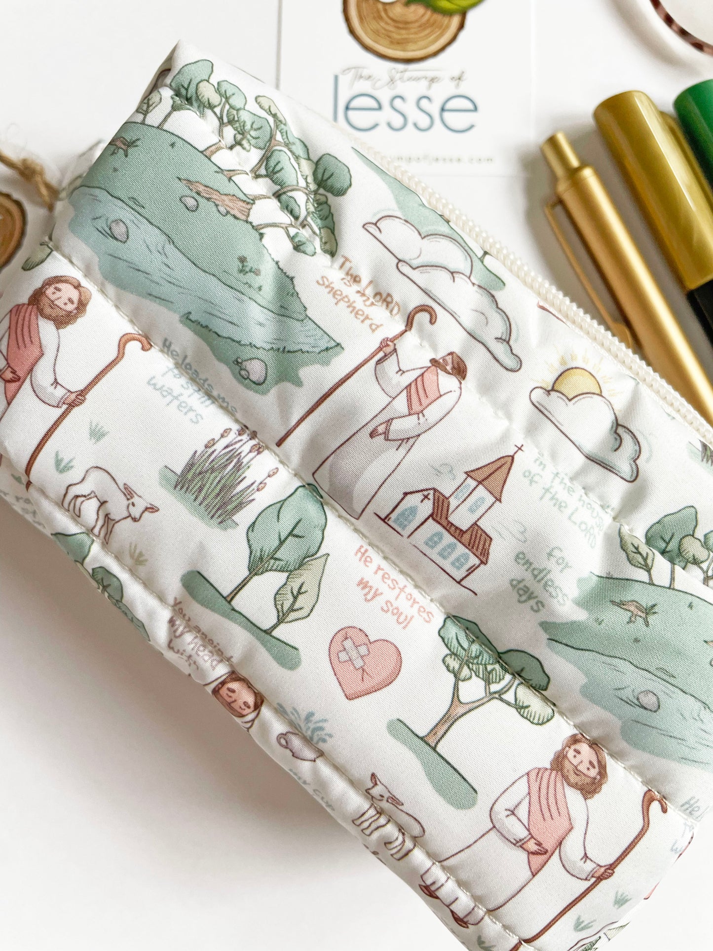 The Good Shepherd light beige  puffer pouch