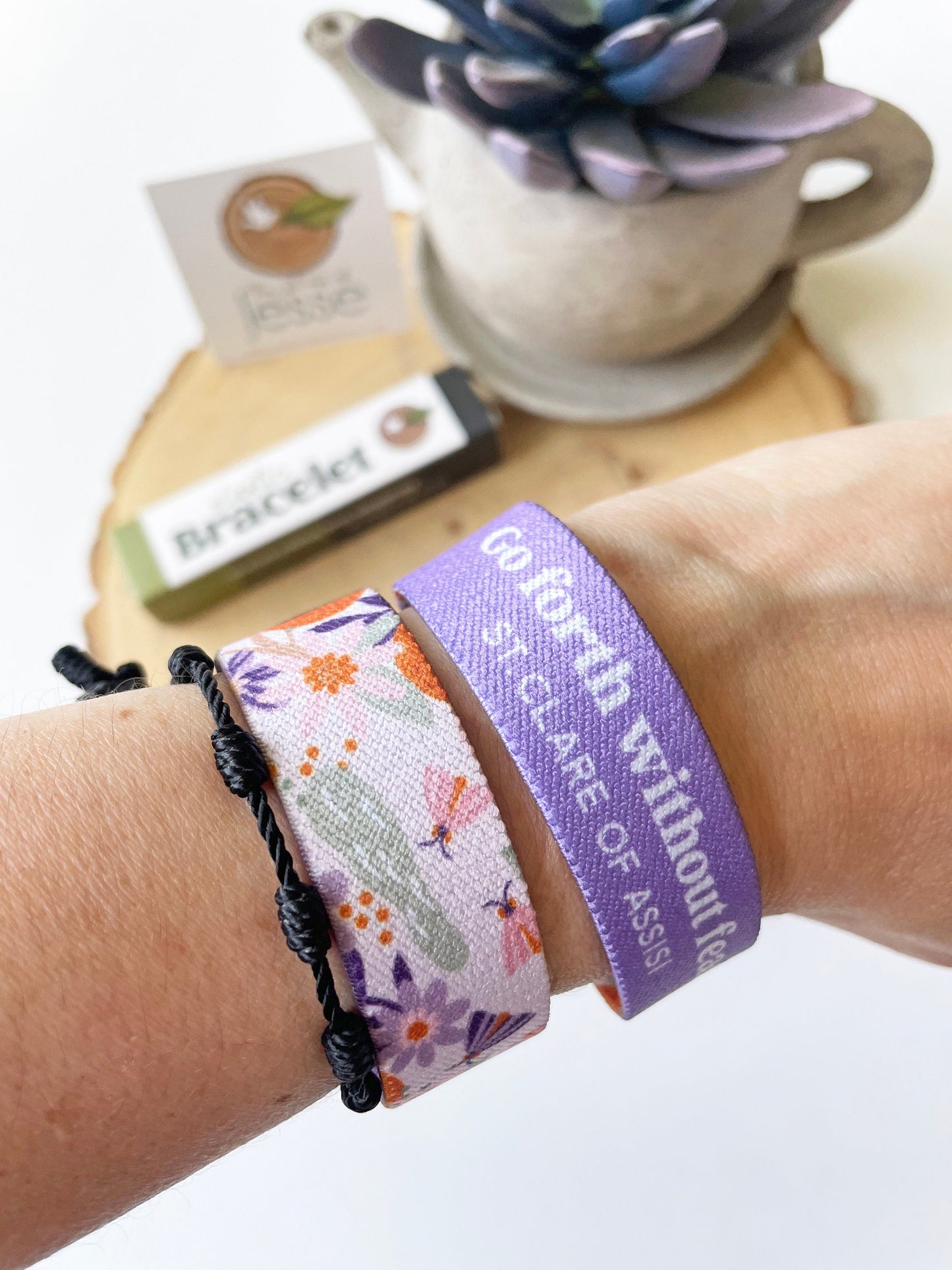 St. Clare of Assisi | Reversible Elastic Bracelet